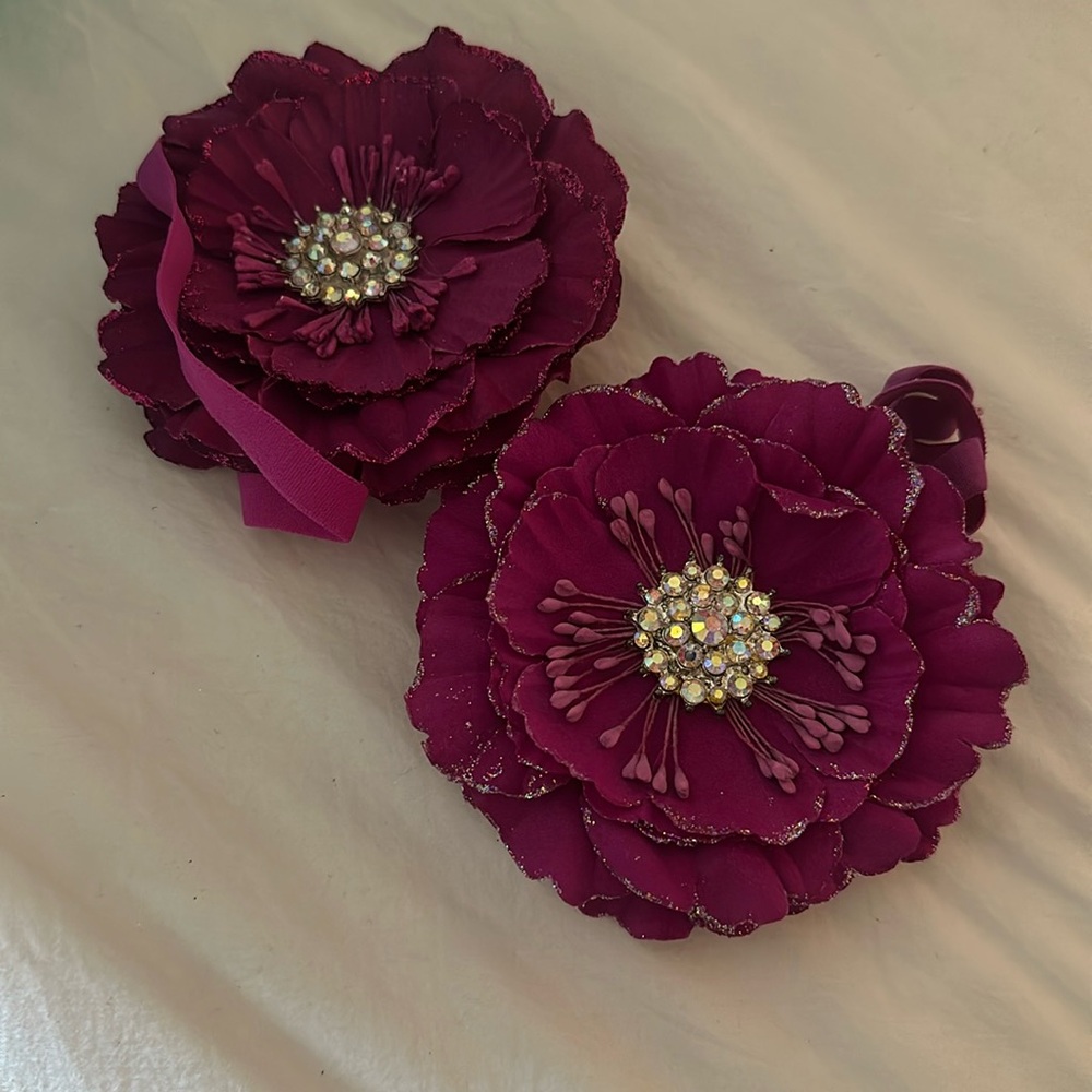 Tieks bow